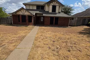 405 Raintree Cir, DeSoto, TX 75115 - Photo 1