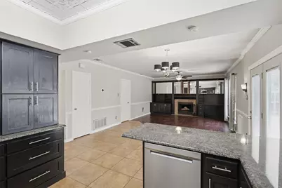 4708 Glenbrook Drive, Grapevine, TX 76051 - Photo 9