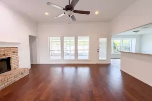 1623 W Pleasant Dr, Midlothian, TX 76065 - Photo 3