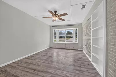 5500 Wheaton Drive, Fort Worth, TX 76133 - Photo 11