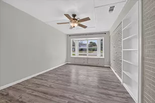 5500 Wheaton Dr, Fort Worth, TX 76133 - Photo 11