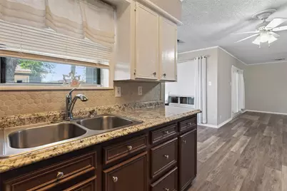 105 Murray Street, Joshua, TX 76058 - Photo 9