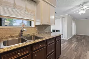 105 Murray St, Joshua, TX 76058 - Photo 9