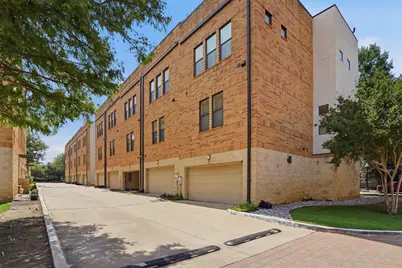 644 E Bluff Street, Fort Worth, TX 76102 - Photo 27