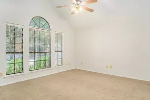 6908 Bentley Ave, Fort Worth, TX 76137 - Photo 17