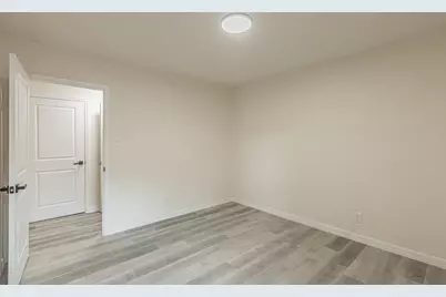426 NE 29th Street, Grand Prairie, TX 75050 - Photo 23