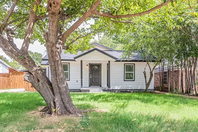 426 NE 29th Street, Grand Prairie, TX 75050 - Photo 1