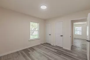 426 NE 29th St, Grand Prairie, TX 75050 - Photo 19