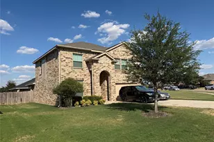 1808 Creekwood Dr, Cleburne, TX 76033 - Photo 3