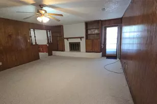 1611 Park Ridge Terrace, Arlington, TX 76012 - Photo 9
