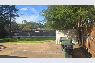1611 Park Ridge Terrace, Arlington, TX 76012 - Photo 3