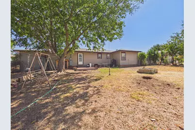 711 West Avenue, Electra, TX 76360 - Photo 35
