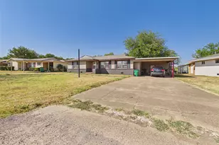 711 West Ave, Electra, TX 76360 - Photo 3