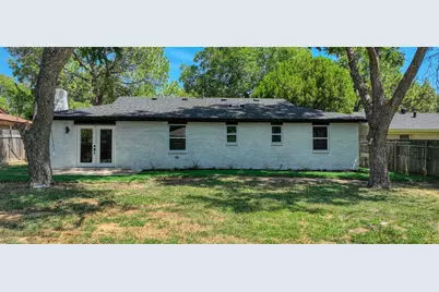 729 Oakwood Avenue, Hurst, TX 76053 - Photo 35
