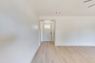 106 Sidney Dr, Glenn Heights, TX 75154 - Photo 5