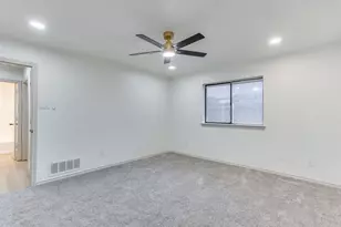 106 Sidney Dr, Glenn Heights, TX 75154 - Photo 25