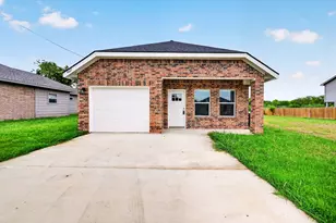 4607 Spencer St, Greenville, TX 75401 - Photo 1