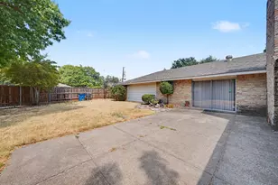 3917 High Summit Dr, Dallas, TX 75244 - Photo 15