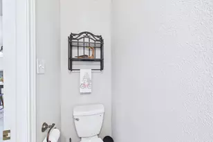 4503 Queenswood Dr, Grand Prairie, TX 75052 - Photo 29