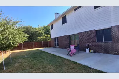 4503 Queenswood Drive, Grand Prairie, TX 75052 - Photo 19