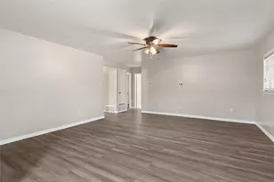 2200 Etain Rd, Irving, TX 75060 - Photo 13