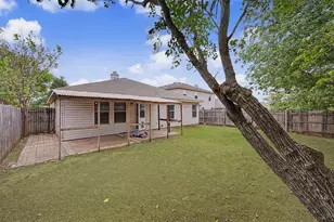 5225 Newcastle Ln, Fort Worth, TX 76135 - Photo 25