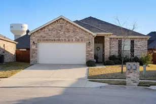 429 Mariscal Pl, Fort Worth, TX 76131 - Photo 1