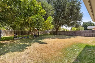 2800 Comanche Trail, Waco, TX 76712 - Photo 33