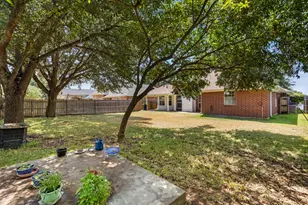 2800 Comanche Trail, Waco, TX 76712 - Photo 33