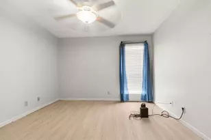 1201 Calico Ln, Arlington, TX 76011 - Photo 13