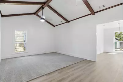 913 Tamara Lane, Grand Prairie, TX 75051 - Photo 5