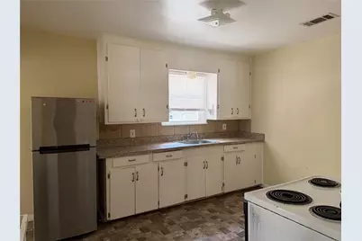 2622 Portwood Court, Haltom City, TX 76117 - Photo 3