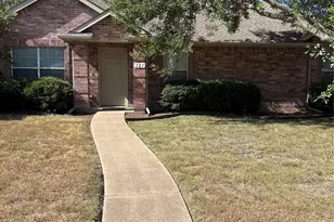 121 Hunters Tr, Red Oak, TX 75154 - Photo 1