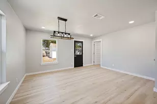5517 Cottey St, Fort Worth, TX 76119 - Photo 9