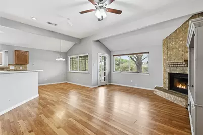 6417 Shasta Trail, Fort Worth, TX 76133 - Photo 5