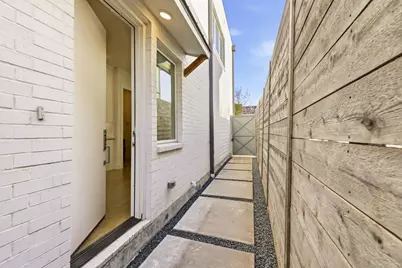 4827 Newmore Avenue, Dallas, TX 75209 - Photo 3