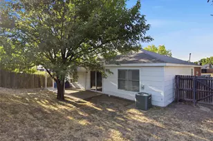 7132 Lanyon Dr, Dallas, TX 75227 - Photo 19