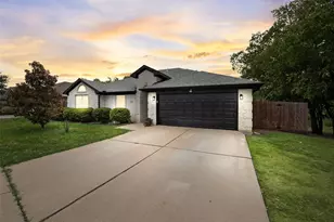 5505 Gessner Ct, Arlington, TX 76018 - Photo 3