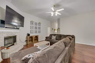 5505 Gessner Ct, Arlington, TX 76018 - Photo 7