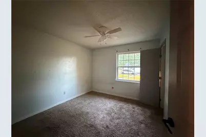902 Milky Way, Garland, TX 75040 - Photo 11