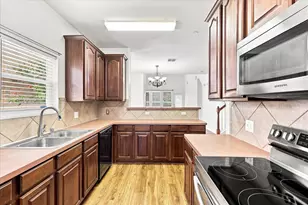 2929 Muirfield Dr, Lewisville, TX 75067 - Photo 7