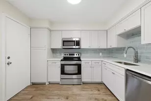 10578 High Hollows Dr, Dallas, TX 75230 - Photo 9