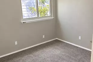 7426 Elderberry Ln, Dallas, TX 75249 - Photo 19