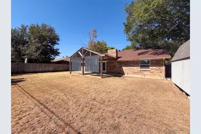 1208 Hillcrest Drive, Euless, TX 76039 - Photo 25