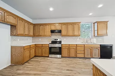 608 Mesa Ridge Court, Arlington, TX 76002 - Photo 5