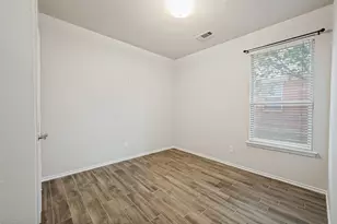 608 Mesa Ridge Ct, Arlington, TX 76002 - Photo 9