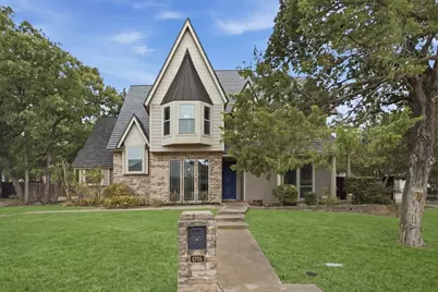4705 Villa Vera Drive, Arlington, TX 76017 - Photo 1