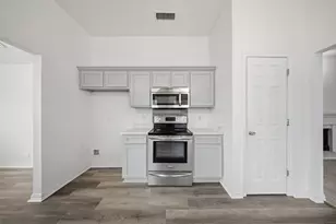 737 Nelson Dr, Cedar Hill, TX 75104 - Photo 9