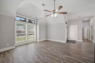 2229 Country Valley Rd, Garland, TX 75041 - Photo 21