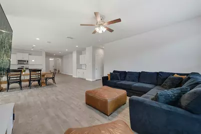 821 Shepperton Way, Fort Worth, TX 76247 - Photo 15